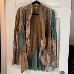 Lulumari women’s cardigan